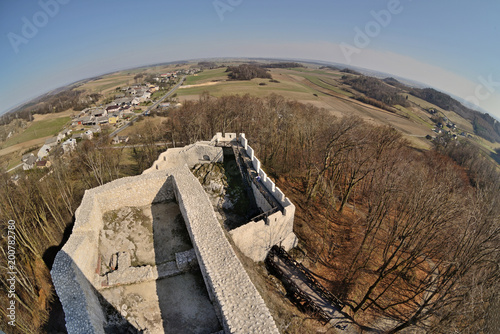 Zamek Smoleń- widok z wieży.