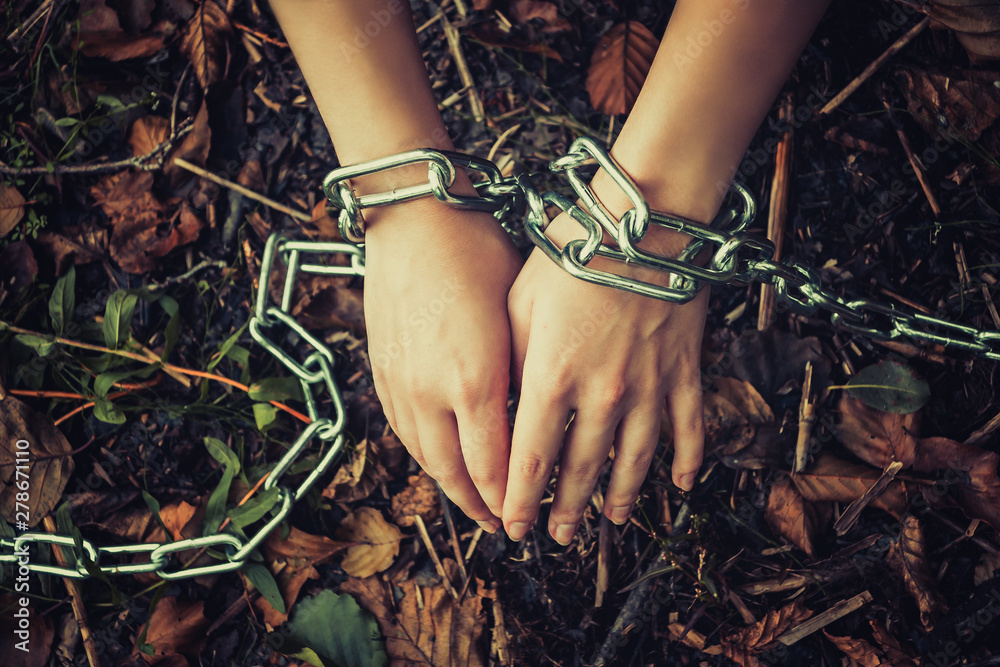 Slave chains