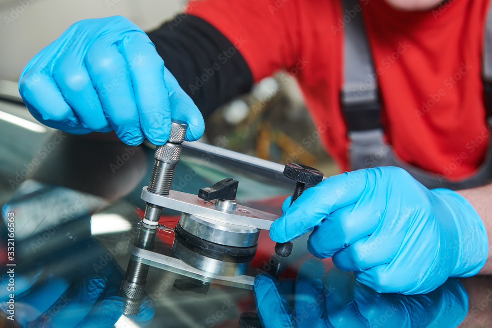 Windshield Repair Image
