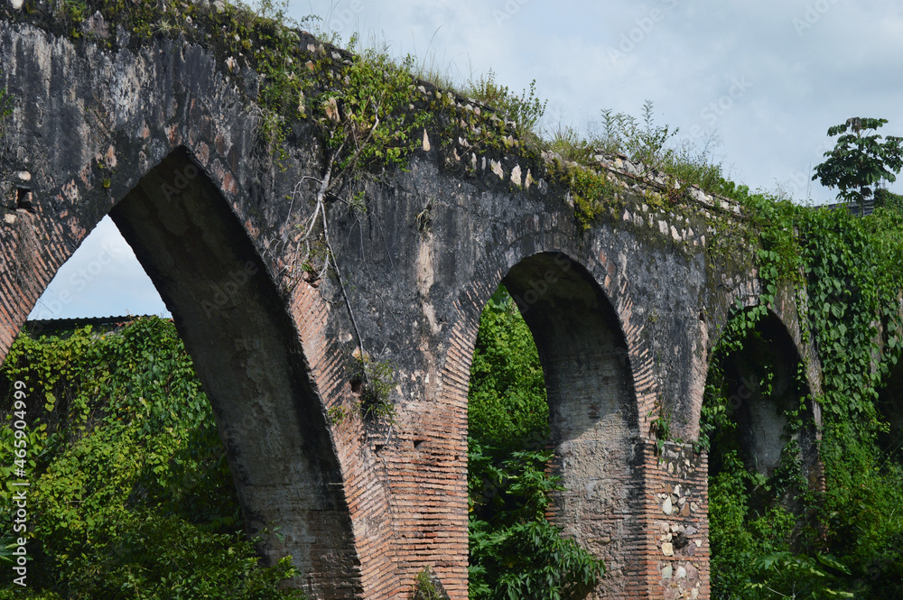 Puente Esquipulas bridge río arquitectura arco viaducto gemas