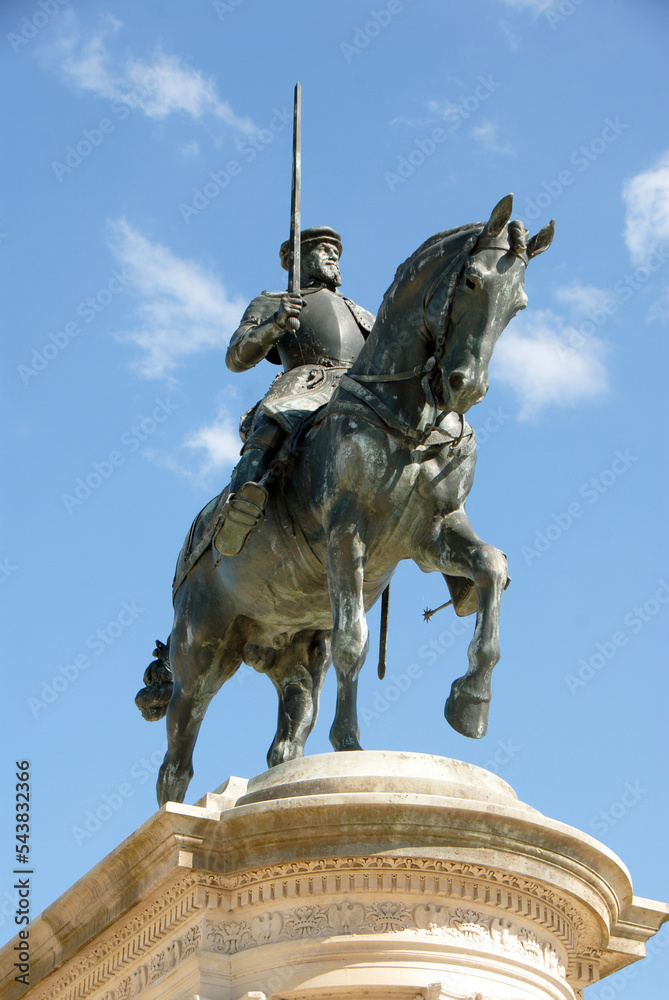 Ville De Chantilly Statue Questre Le Conn Table Anne De Montmorency