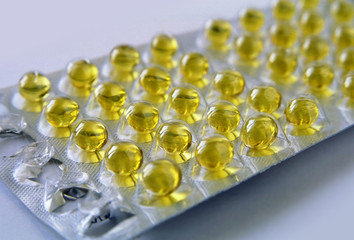 multivitamin capsule