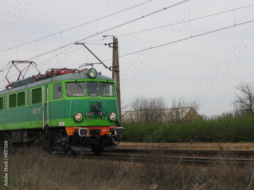 lokomotywa-eu07