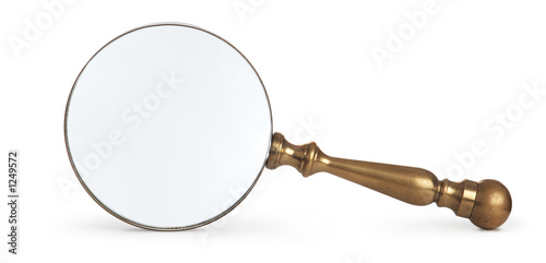 Fotografia antique magnifying glass on white background