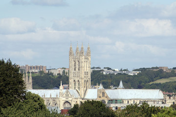 canterbury cathedral and surroundings