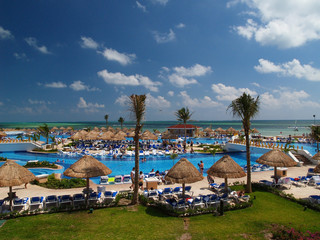 cancun beach resort