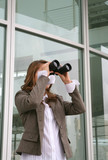 Fototapeta Sypialnia - business woman searching