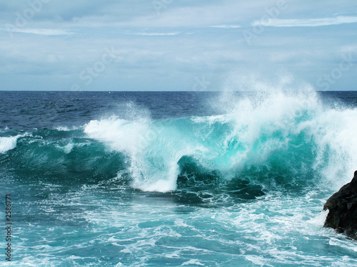 rough sea - 2586771