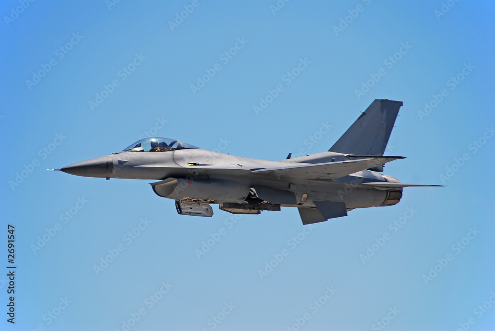 f-16 jetfighter in flight at airshow - obrazy, fototapety, plakaty 