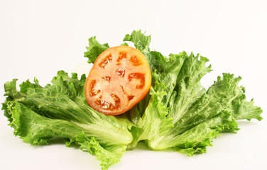 tomatoe on lettuce