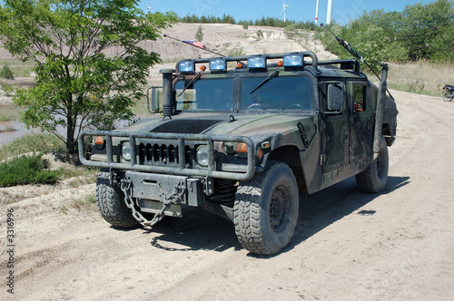 Us Militar Jeep Kaufen Sie Dieses Foto Und Finden Sie Ahnliche Bilder Auf Adobe Stock Adobe Stock