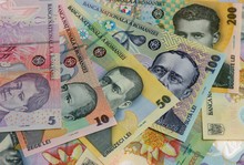 Romanian Banknotes - Extreme Close-up