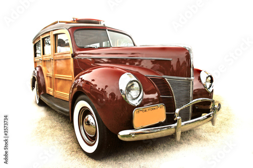 Fototapeta Leśny kombi z lat 40
