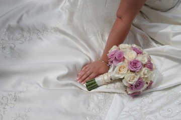 Canvas Print - flower bouquet pink white dress elegant