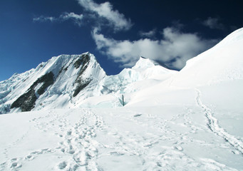 Canvas Print - Snowcovered peak