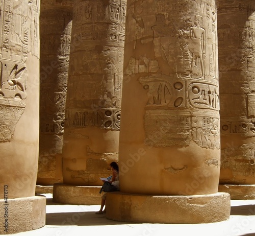 Vászonkép  Große Säulenhalle