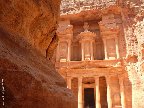Fotografie, Obraz Treasury, Al-Khazneh, front facade in the rock, Petra, Jordan