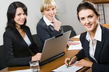 Canvas Print - Three business women