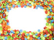 © Frog 974 - confettis multicolores