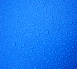 Krople deszczu na niebiesko