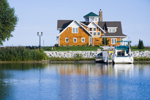House On The Harbor