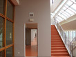 © Bruno Bleu - Espace intérieur de bâtiment moderne, Lyon, France