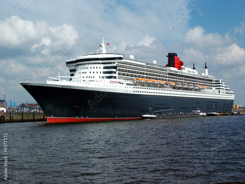 Fototapeta na wymiar Queen Mary 2, Bild-3