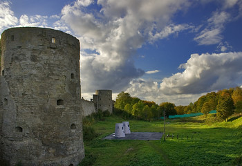 Canvas Print - medieval castle ruins