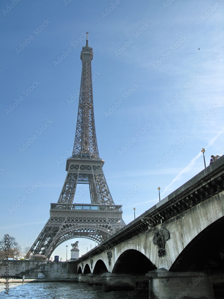 Pont et Tour Eiffel - obrazy, fototapety, plakaty 