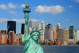 Fototapeta Koty - The Statue of Liberty and Manhattan Skyline
