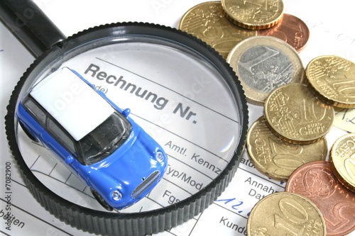 Auto Rechnung Geld Buy This Stock Photo And Explore Similar Images At Adobe Stock Adobe Stock
