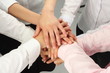 © Tom Kuest - Dynamic Business Team - Hands