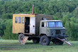 Vieux camion dans la steppe mongole