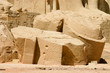 vestige du quatrième colosse d'Abu Simbel