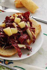 Wall Mural - Bruschetta con radicchio rosso e provola - Antipasti Veneto