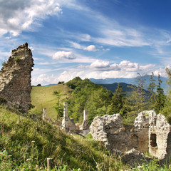 Ruined Sklabina Castle