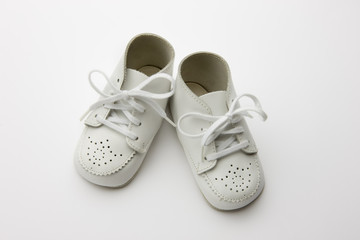 white baby shoes