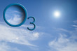 Logo O3 su cielo con sole