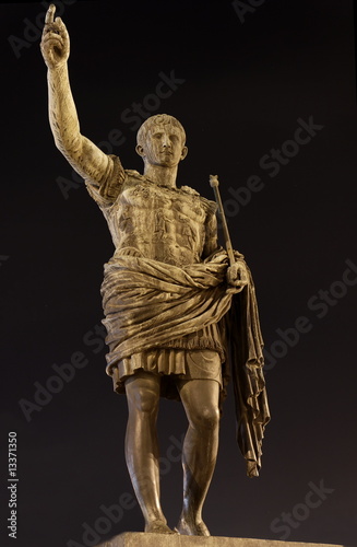 Fotomural Statue de César (Via Dei Fori Imperiali) - Rome, Italie