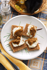 Wall Mural - Crostini al cacio e crema di melanzane - Antipasti toscani