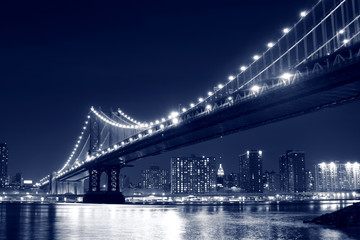 Wall Mural - Manhattan Bridge and Manhattan skyline At Night, New York City