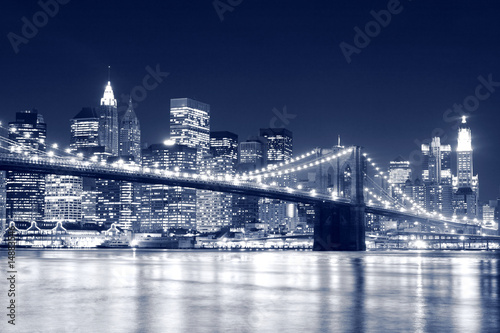 Naklejka - mata magnetyczna na lodówkę Brooklyn Bridge and Manhattan skyline At Night, New York City