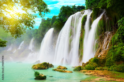 Naklejka dekoracyjna Detian waterfall