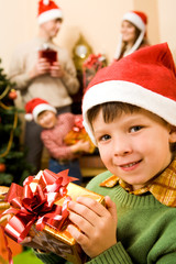 Wall Mural - Child with gift