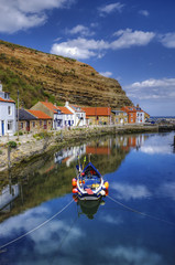 Wall Mural - Staithes harbor