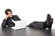 © David Gilder - businessman - relaxed laptop
