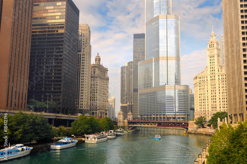 Zdjęcie: Boats on the Chicago River Boats on the Chicago River