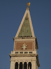 Wall Mural - Campanario de San Marcos en Venecia al atardecer