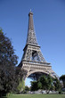 Tour Eiffel et pelouse, Paris