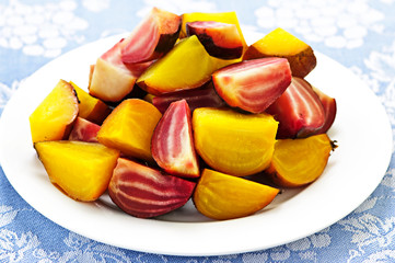 Canvas Print - Roasted red and golden beets